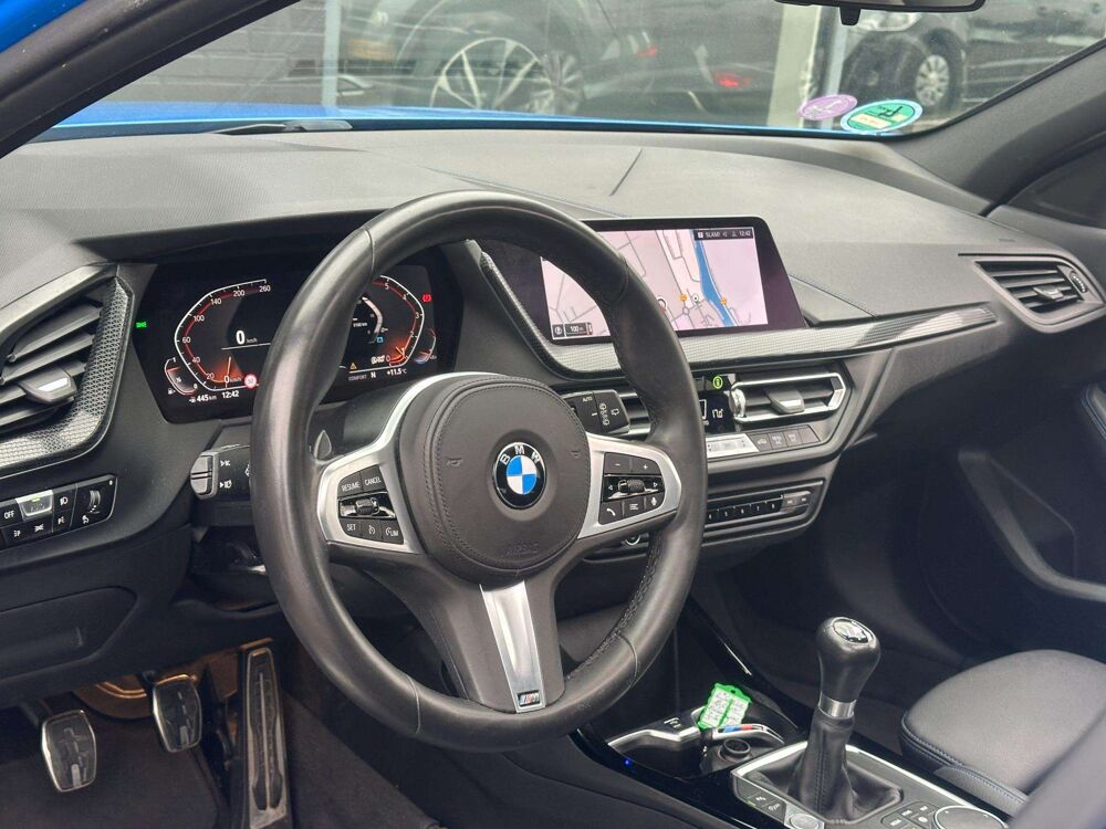 S&eacute;rie 1 S&Eacute;RIE 1 118i Executive Edition/PANO/NAVI/CARPLAY/LED/ 2020 occasion 39140 Bletterans