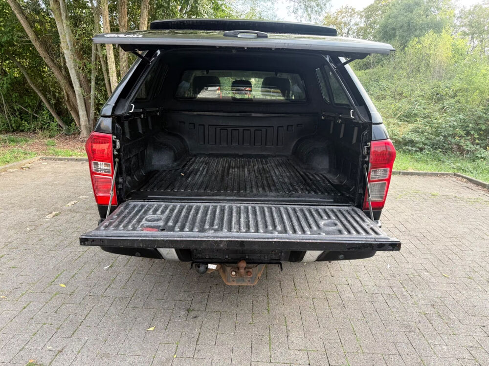 D-Max DMAX Double cabine 2.5 L D 163cv automatique camera hard top 2015 occasion 39140 Bletterans