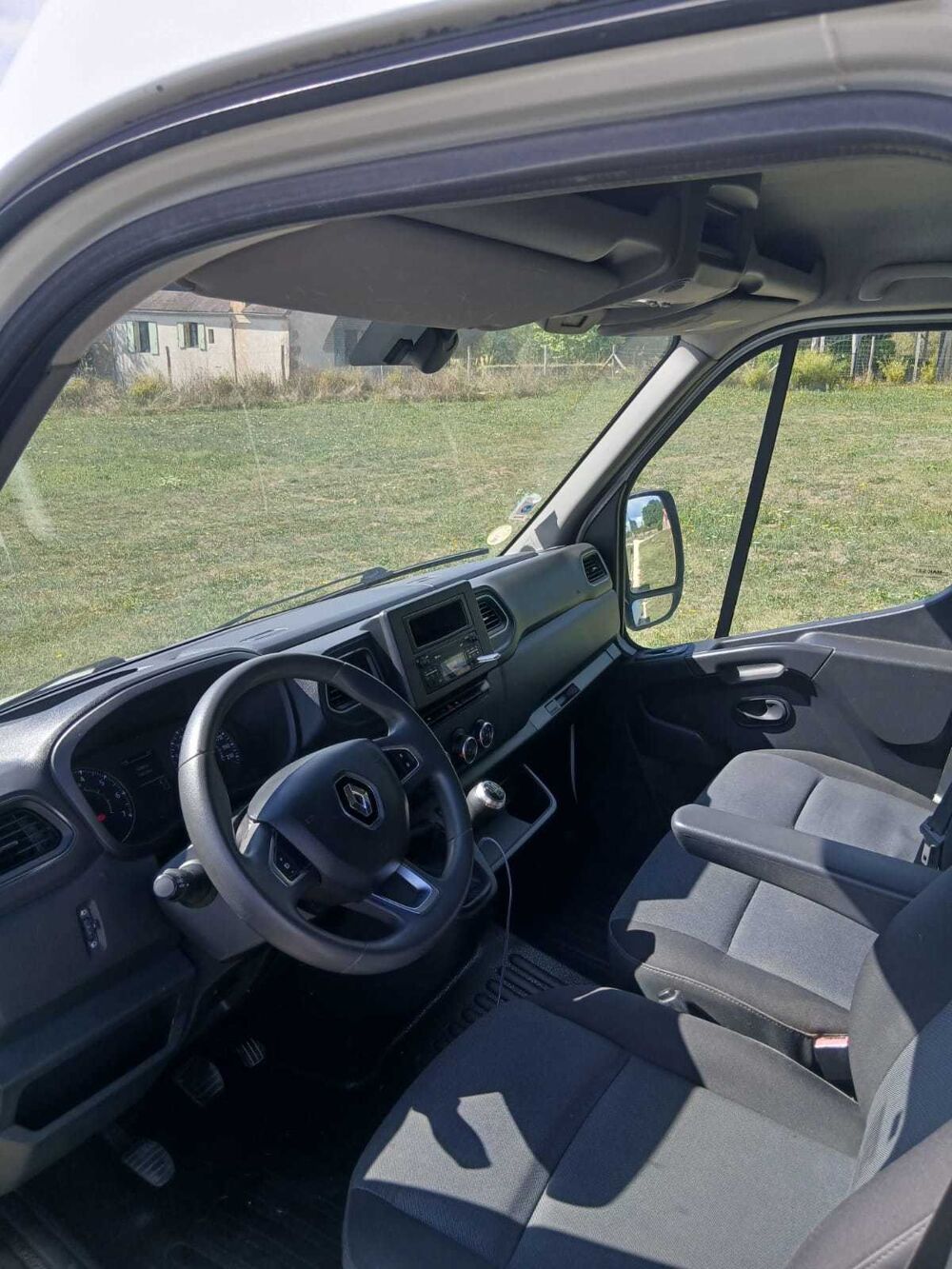 Master MASTER II 2.3DCI 135CV L2H2 CABINE 7 PLACES AMENAGEMENT AR 2021 occasion 39140 Bletterans
