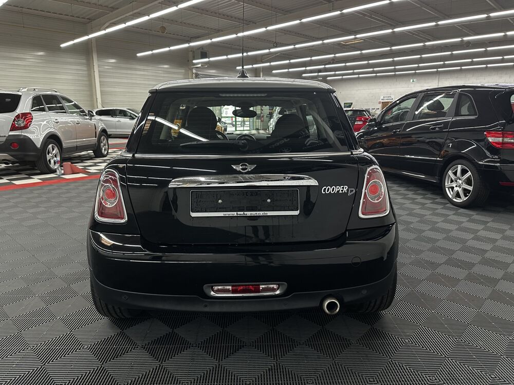 Cooper COOPER 2.0D 112cv Automatik Xenon gps toit pano sieges chauf 2013 occasion 39140 Bletterans
