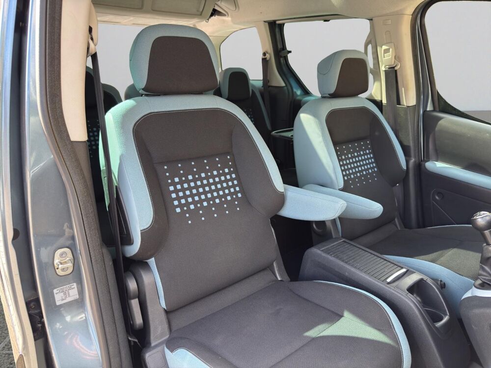 Berlingo BERLINGO 1.6 hdi 115cv multispace clim toit pano 2012 occasion 39140 Bletterans