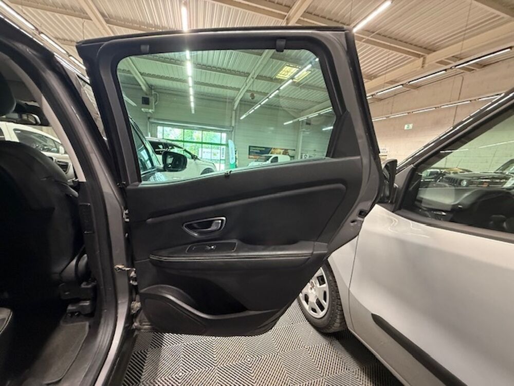 Sc&eacute;nic SC&Eacute;NIC IV 1.5 DCI 130CV BOOSE BV6 2017 occasion 39140 Bletterans