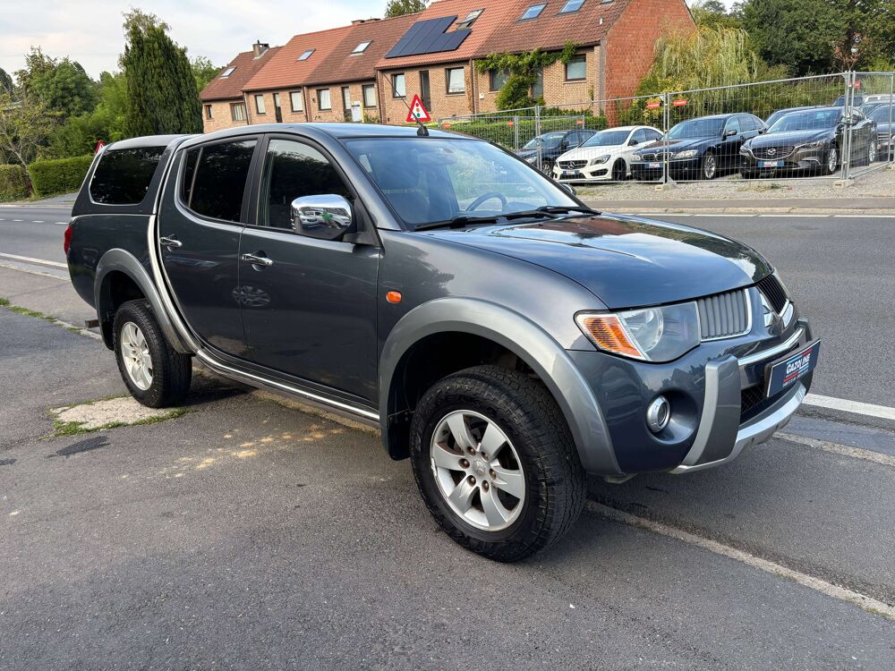 L200 DOUBLE CABINE 2.5 DI-D 180cv bv6 4WD Intense entreti 2008 occasion 39140 Bletterans