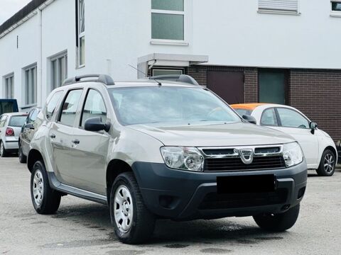 Dacia duster 1.5 dci attelage clim entretien suivi 4x