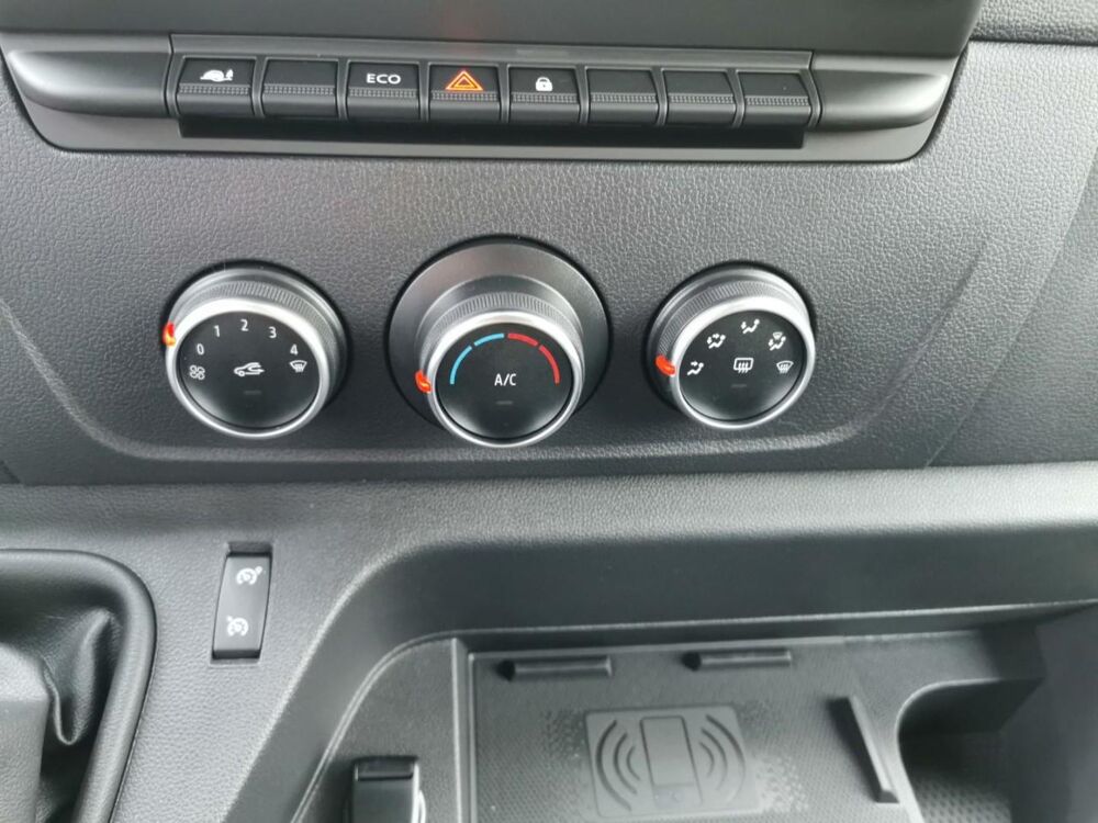 NV400 Comfort L2H2 135CV ATTELAGE GPS CLIM REGUL camera 2021 occasion 39140 Bletterans