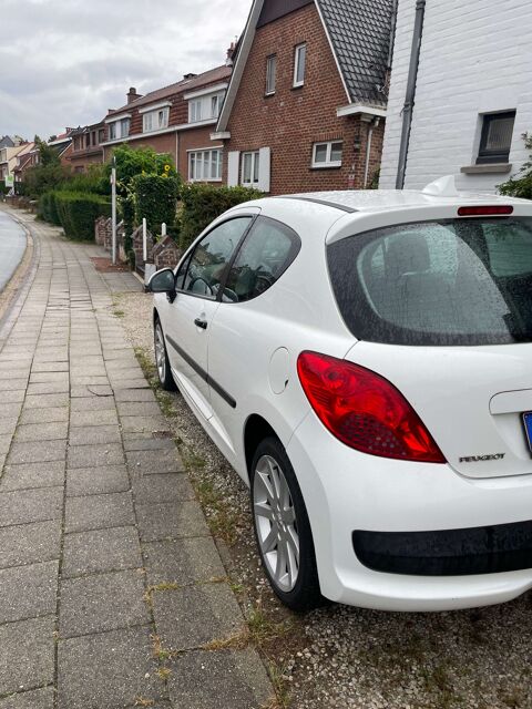 207 1.4i Trendy 75cv 3 portes 2009 occasion 39140 Bletterans