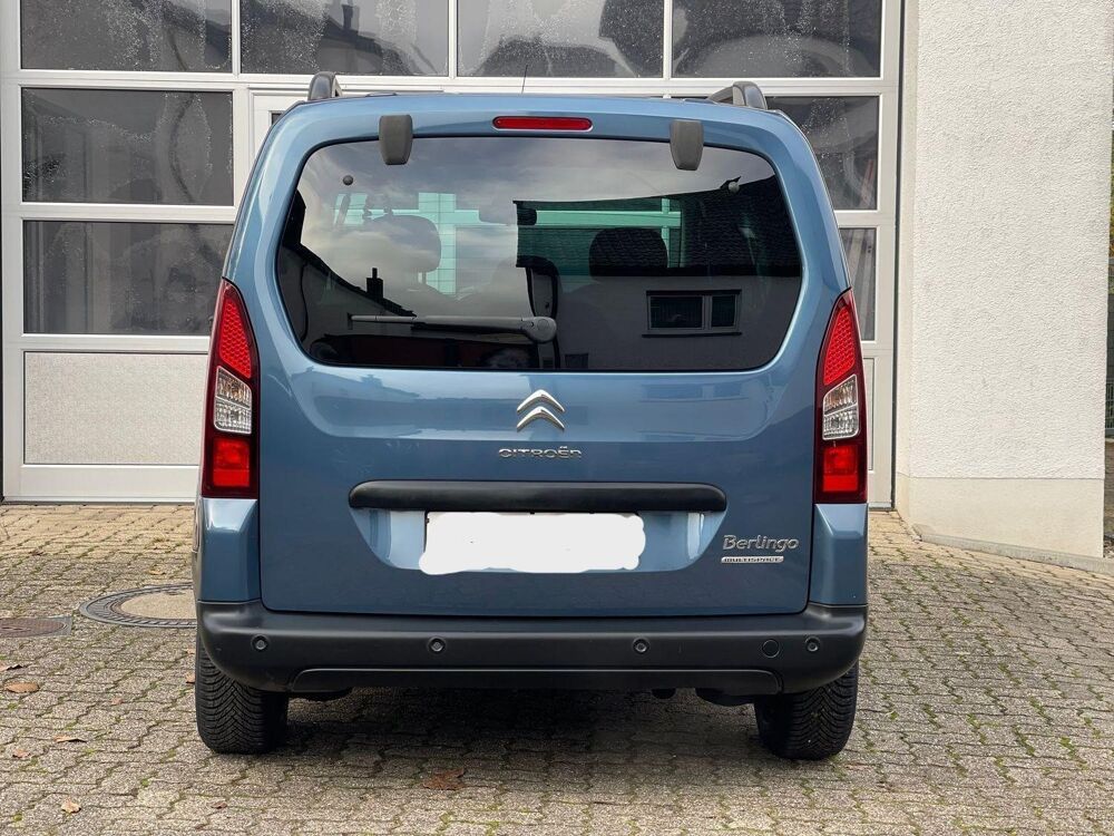 Berlingo BERLINGO hdi 115cv multispace selection 3 sieges ar motrici 2014 occasion 39140 Bletterans