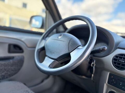 Kangoo KANGOO Expression 1,9 dCi 4x4 nur 53.000km** 2004 occasion 39140 Bletterans