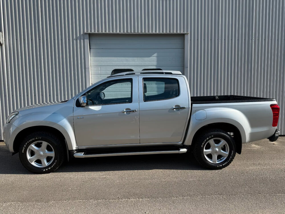 D-Max DMAX 2.5-D 163CV BVA 4 PORTES ATTELAGE CAMERA CUIR CHAUFFAG 2013 occasion 39140 Bletterans