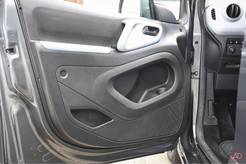 Berlingo BERLINGO 1.6 HDI 92CV BOITE AUTO MULTISPACE CLIM REGUL 2014 occasion 39140 Bletterans