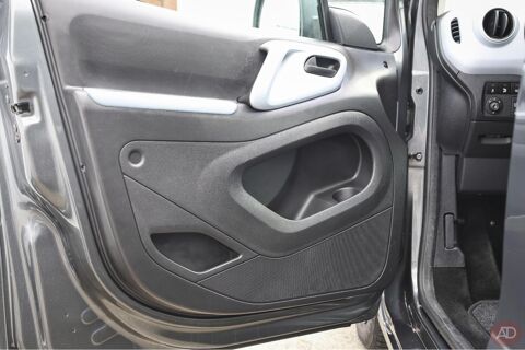 Berlingo BERLINGO 1.6 HDI 92CV BOITE AUTO MULTISPACE CLIM REGUL 2014 occasion 39140 Bletterans