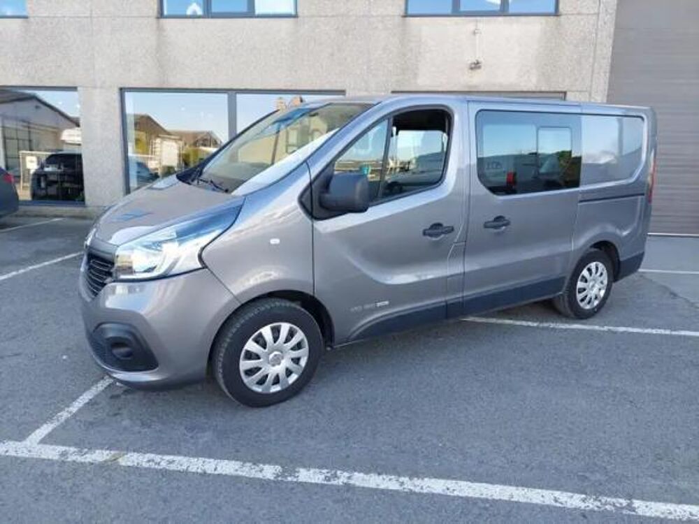 Trafic TRAFIC 1.6 DCI 120CV L2H1 BV6 DOUBLE PORT LAT FOURGON UTILIT 2016 occasion 39140 Bletterans