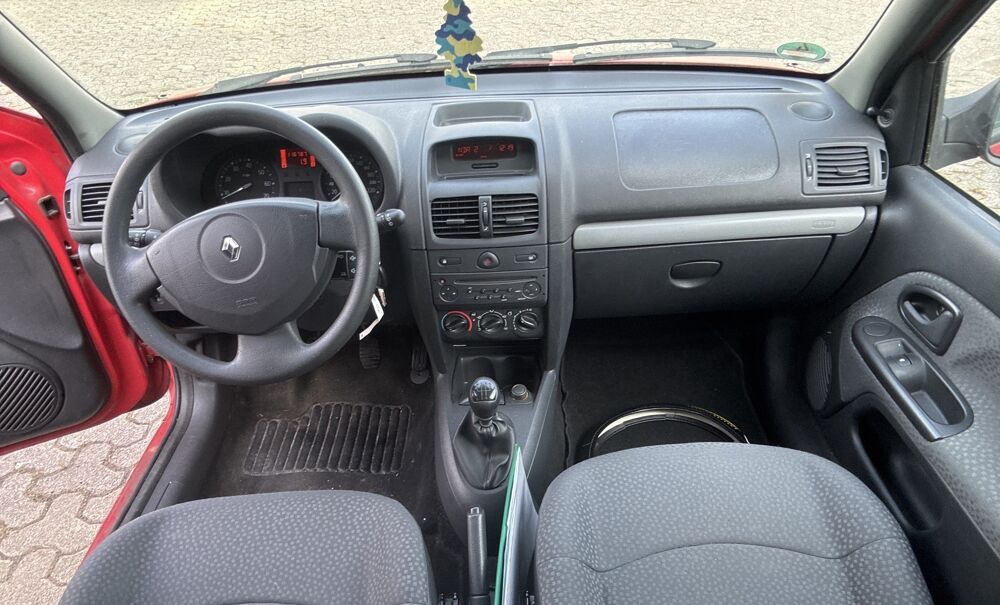 Clio CLIO 1.2 L 58CV CAMPUS CLIM CD 2010 occasion 39140 Bletterans