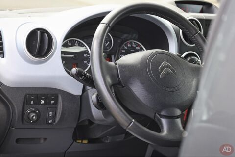 Berlingo BERLINGO 1.6 HDI 92CV BOITE AUTO MULTISPACE CLIM REGUL 2014 occasion 39140 Bletterans