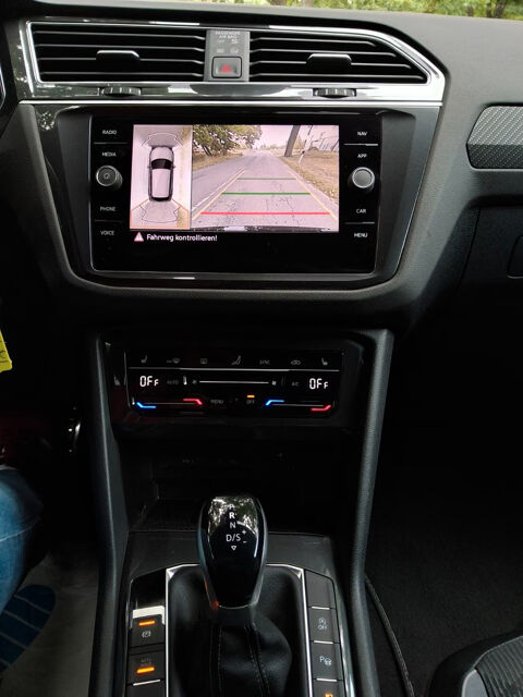 Tiguan TIGUAN R-Line 150cv automatik camera Navi Digital led 1 main 2023 occasion 39140 Bletterans