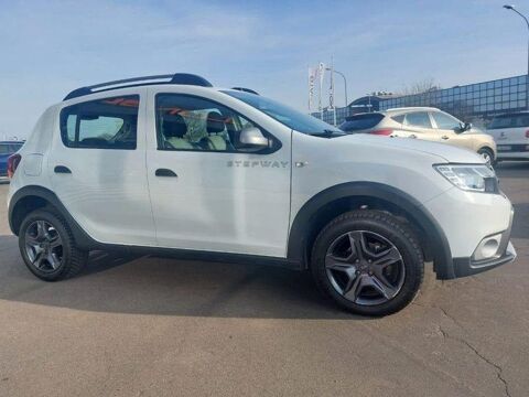 Sandero SANDERO Stepway 1.5 dCi 90CV AUTOMATIC BLACK EDITION 2017 occasion 39140 Bletterans