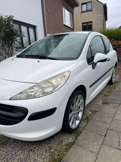 207 1.4i Trendy 75cv 3 portes 2009 occasion 39140 Bletterans