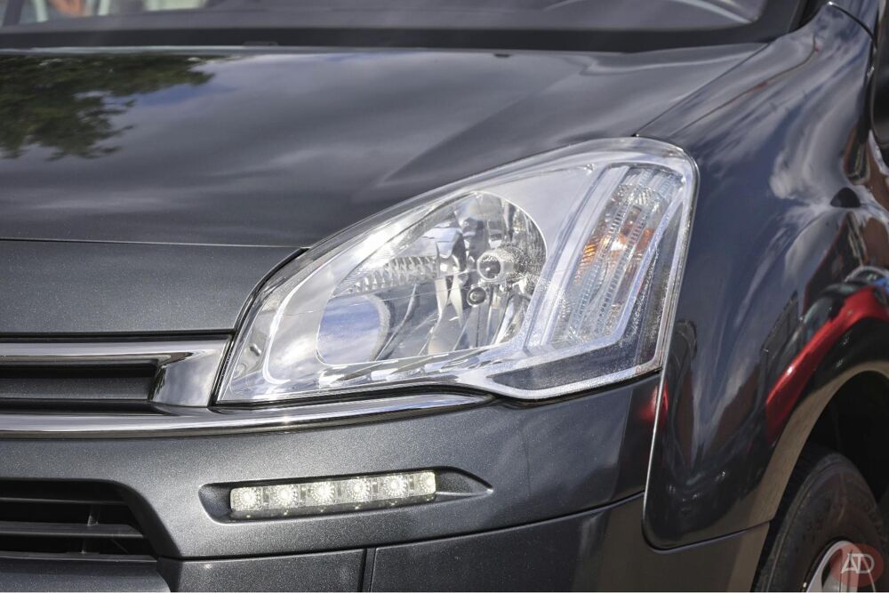 Berlingo BERLINGO 1.6 HDI 92CV BOITE AUTO MULTISPACE CLIM REGUL 2014 occasion 39140 Bletterans