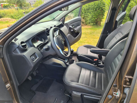Duster DUSTER II 1.5 dci 116CV 4x4 PRESTIGE GPS PDC SIEGES CHAUF 2019 occasion 39140 Bletterans