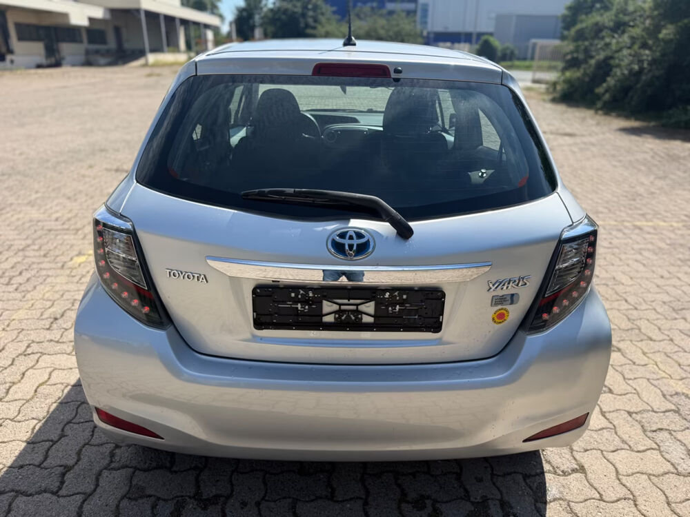 Yaris YARIS Hybrid Life Kamera/Klimaautomatik/LED 2012 occasion 39140 Bletterans