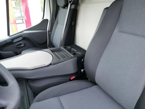 NV400 Comfort L2H2 135CV ATTELAGE GPS CLIM REGUL camera 2021 occasion 39140 Bletterans