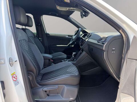 Tiguan TIGUAN R-Line 4Motion*Matrix*Automatik*Apple carplay*200cv* 2023 occasion 39140 Bletterans