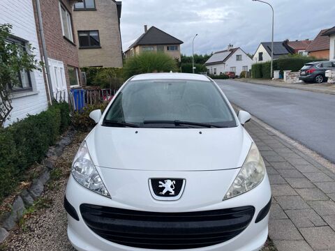 Peugeot 207 1.4i Trendy 75cv 3 portes