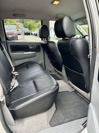Hi Lux HILUX DOUBLE CAB 30d boite auto 171cv double cab cuir attela 2011 occasion 39140 Bletterans
