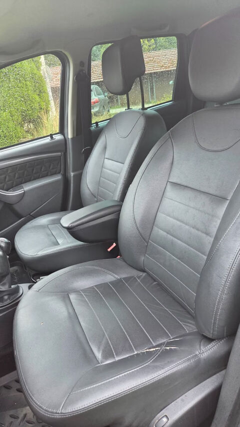 Duster DUSTER 1.5 dci 4x4 110cv gps clim pdc cuir regum 2014 occasion 39140 Bletterans