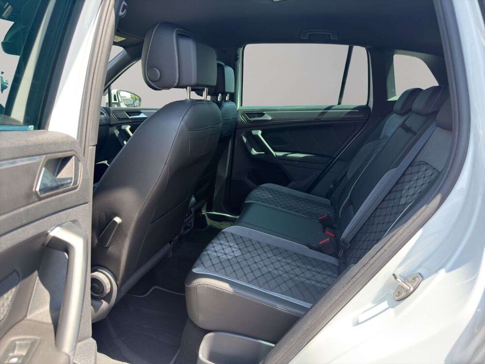 Tiguan TIGUAN R-Line 4Motion*Matrix*Automatik*Apple carplay*200cv* 2023 occasion 39140 Bletterans