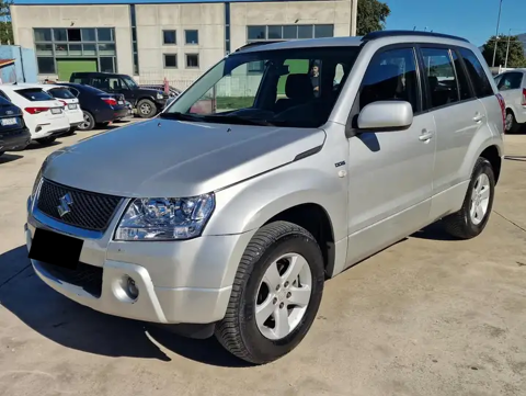 Suzuki Grand Vitara GRAND VITARA 1.9 DDIS 130cv 5 PORTES 4x4  ATTELAGE 2011 occasion Bletterans 39140