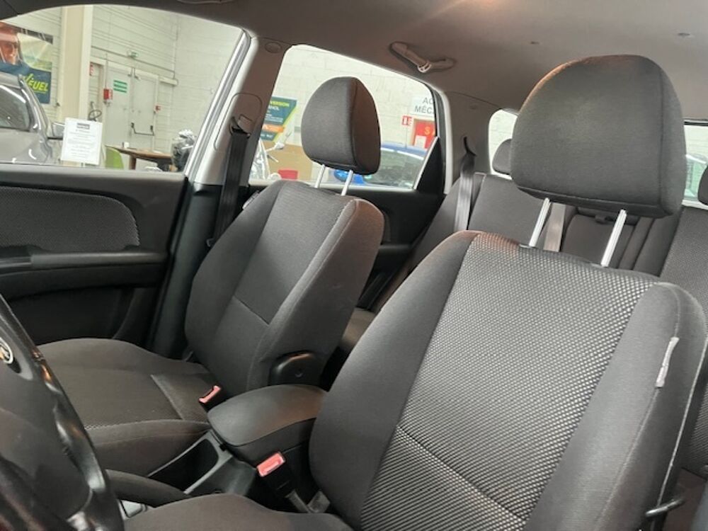 Sportage SPORTAGE II 2.0 CRDi 112 4WD 2005 occasion 39140 Bletterans