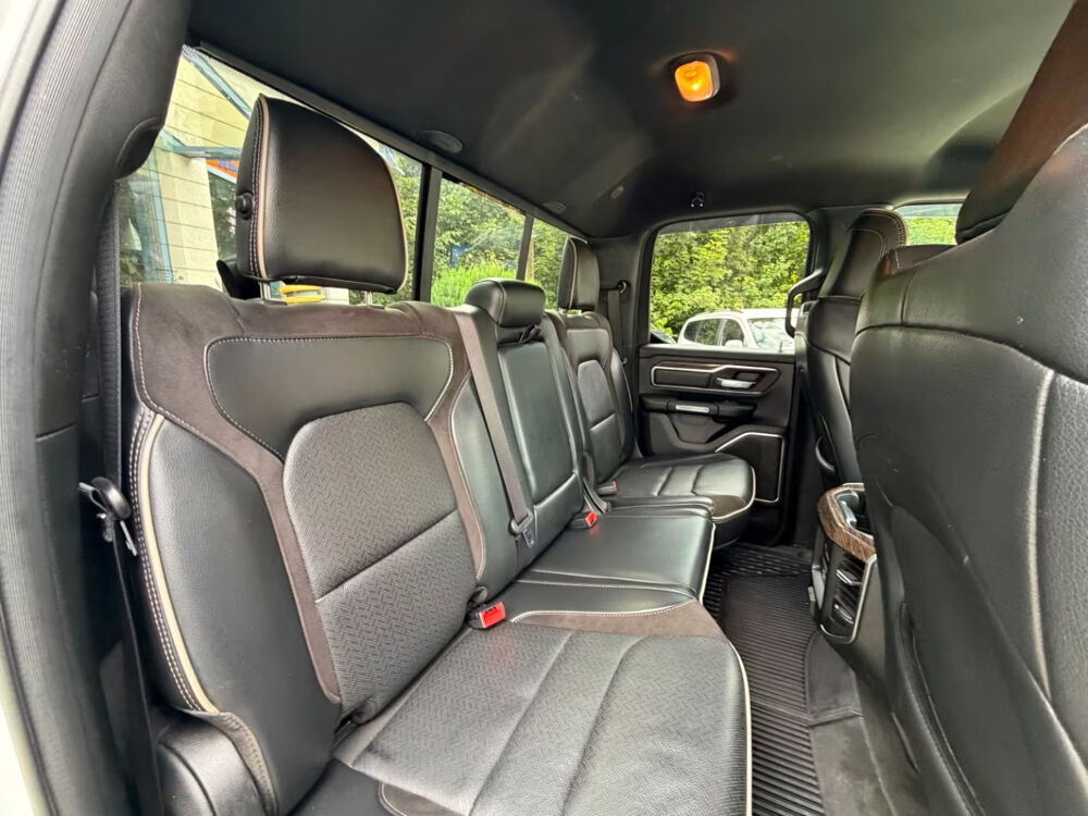 RAM 1500 5,7 HEMI LAIE Apple CarPlay ATTELAGE PACK HIVER 2019 occasion 39140 Bletterans