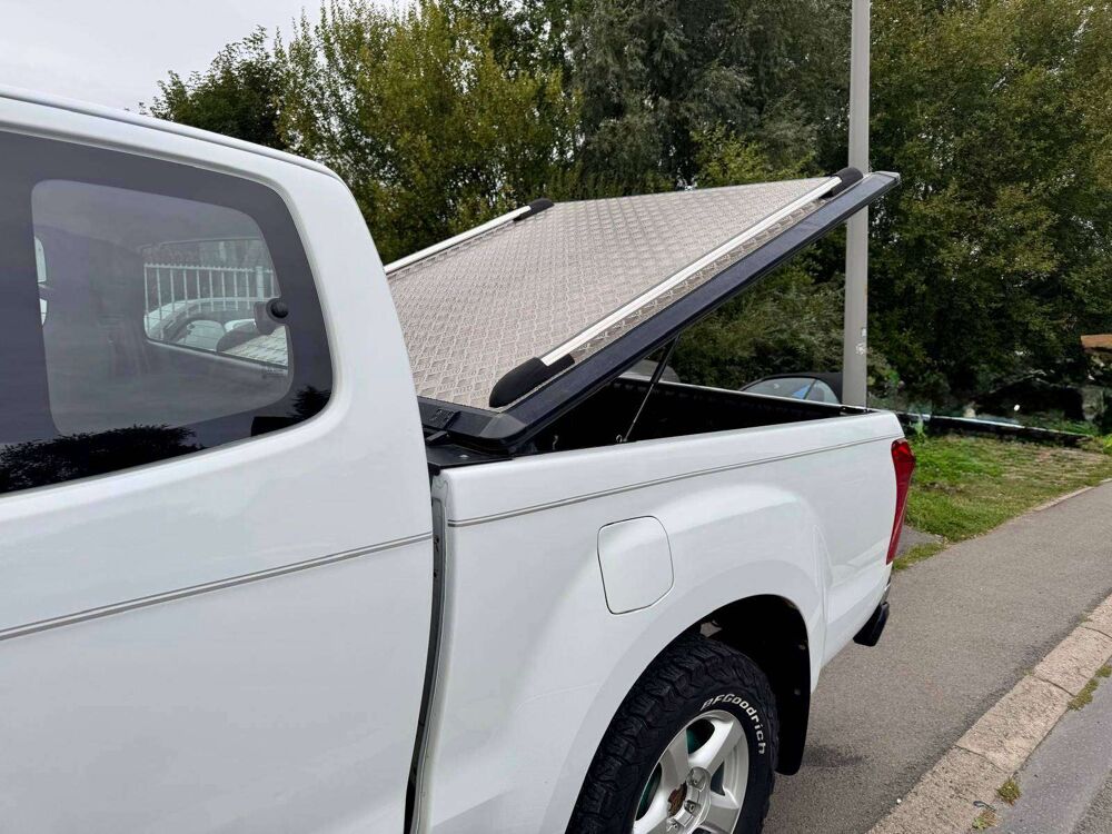 D-Max DMAX 2.5 d 163cv 4x4 bv6 Ext Cab 4 places clim auto attelag 2014 occasion 39140 Bletterans