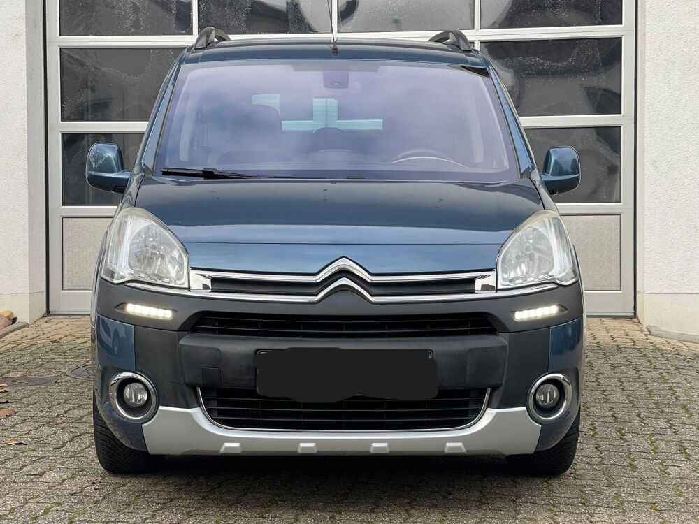 Berlingo BERLINGO hdi 115cv multispace selection 3 sieges ar motrici 2014 occasion 39140 Bletterans