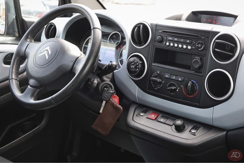 Berlingo BERLINGO 1.6 HDI 92CV BOITE AUTO MULTISPACE CLIM REGUL 2014 occasion 39140 Bletterans