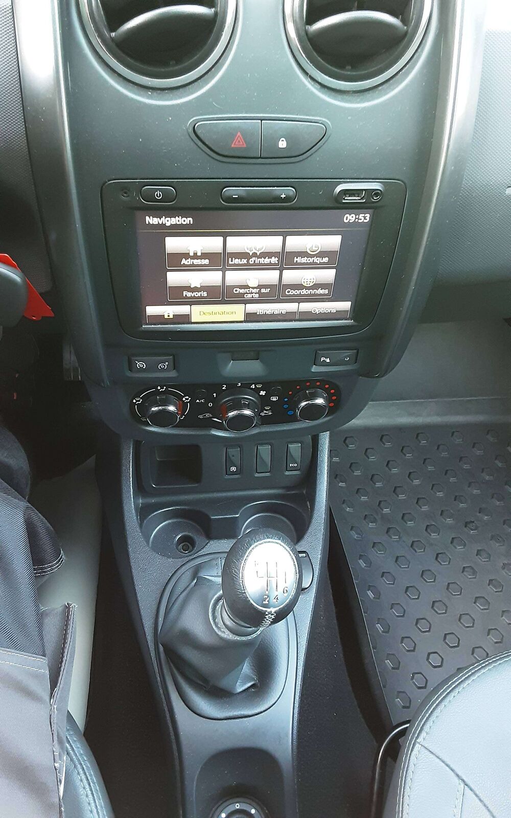 Duster DUSTER 1.5dci 90cv 4x4 clim gps regul cuir attelage distri 2015 occasion 39140 Bletterans