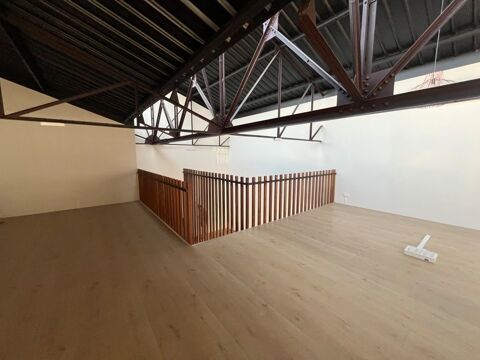 Local professionnel 2800 17000 La rochelle