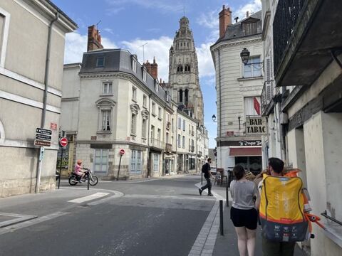 local commercial 25400 37000 Tours