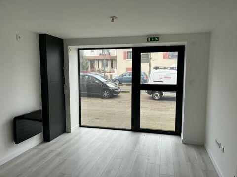 Murs commerciaux 46000 37700 St pierre des corps