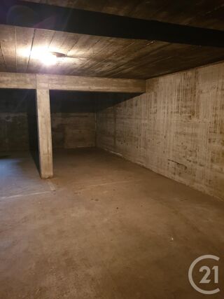  Parking / Garage  louer 12 m