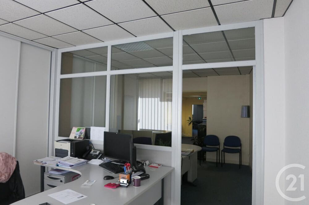 location Appartement - 3 pice(s) - 130 m Montluon (03100)