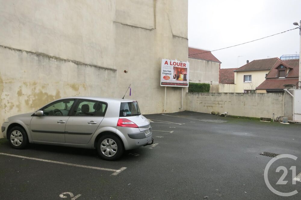 location Parking / Garage - 1 m Montluon (03100)