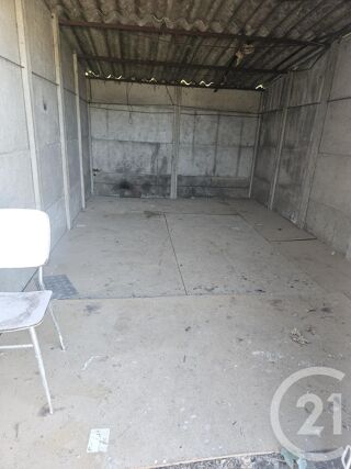  Parking / Garage  louer 16 m