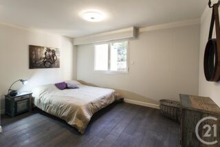  Appartement  louer 4 pices 145 m