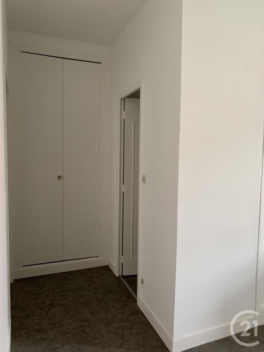 location Appartement - 2 pice(s) - 56 m Montluon (03100)
