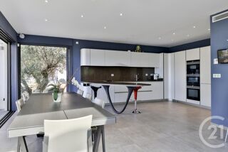  Maison  louer 5 pices 250 m