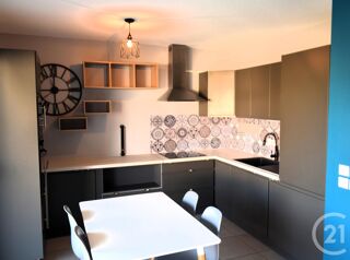  Appartement  louer 2 pices 61 m