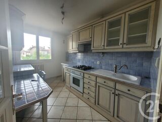  Appartement  louer 4 pices 91 m