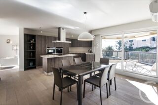  Appartement  louer 4 pices 145 m